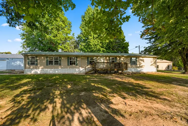 $179,900 | 15280 Klein Acres Road, Moores Hill, IN 47032