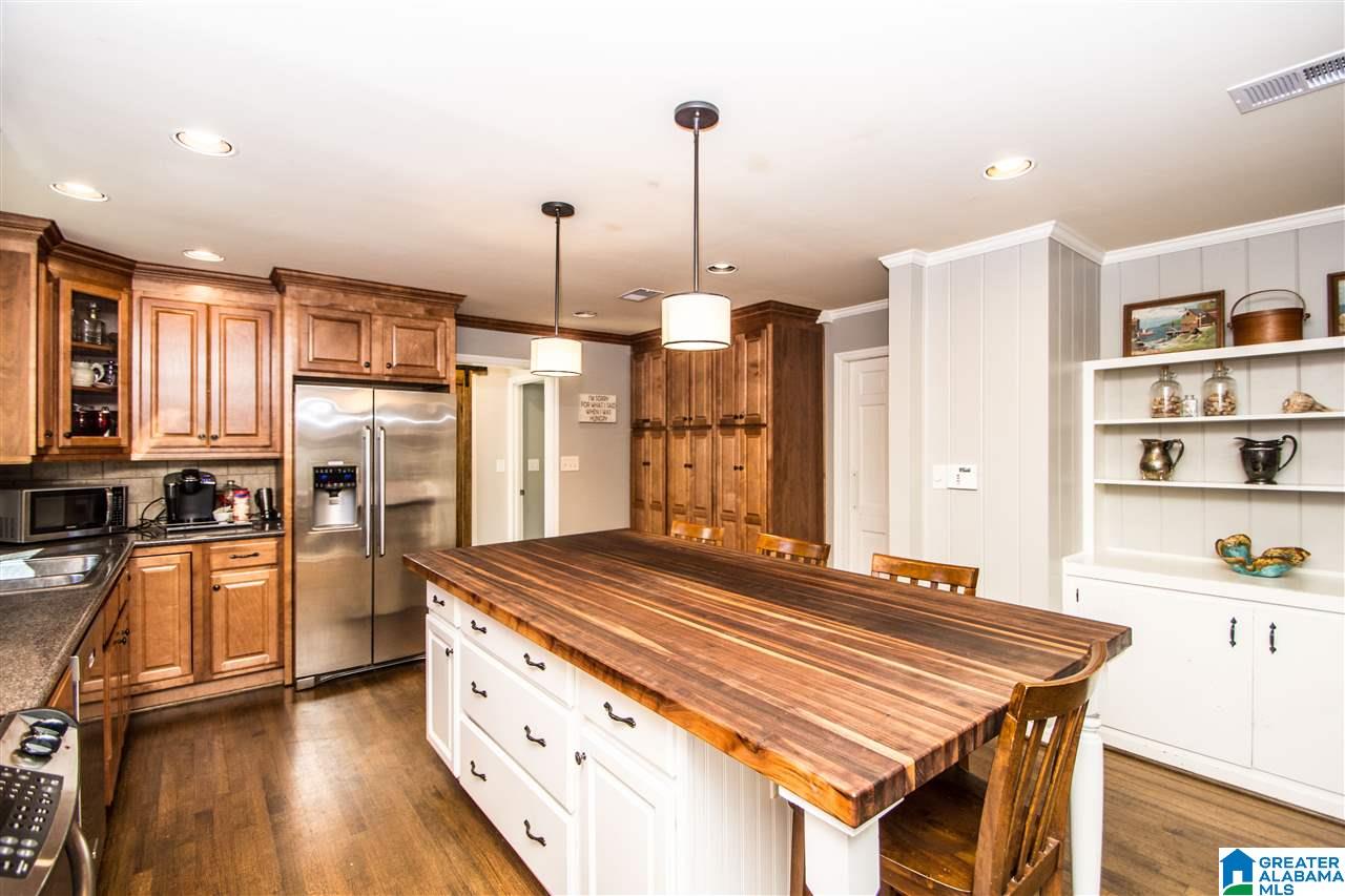 3513 Spring Valley Court Birmingham, AL 35223 - Photo 10 of 39 Gallery Image 10
