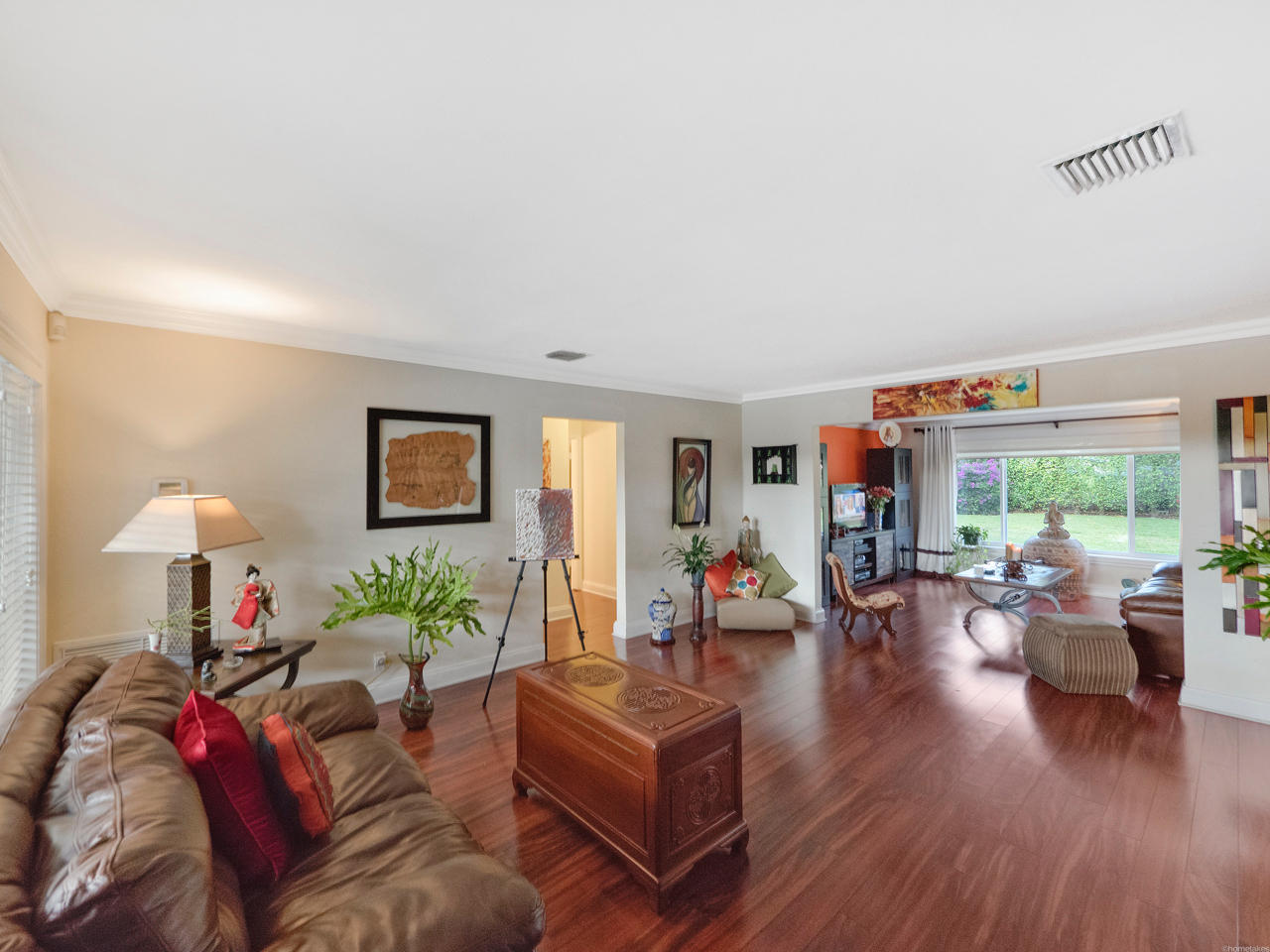 923 Northwest 3rd Avenue Boca Raton, FL 33432 - Photo 4 of 27 Living Room and Family Room
