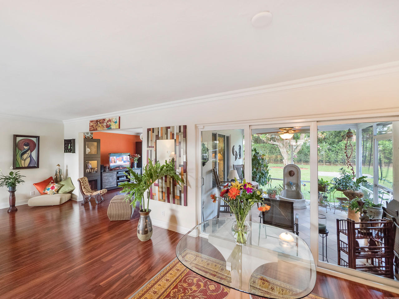 923 Northwest 3rd Avenue Boca Raton, FL 33432 - Photo 8 of 27 Dining/Living Area
