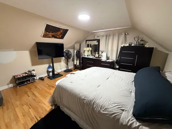 $2,500 | 128 Harlan Street, Manchester, CT 06042