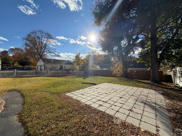 $2,500 | 128 Harlan Street, Manchester, CT 06042