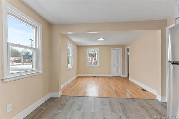 $2,500 | 128 Harlan Street, Manchester, CT 06042