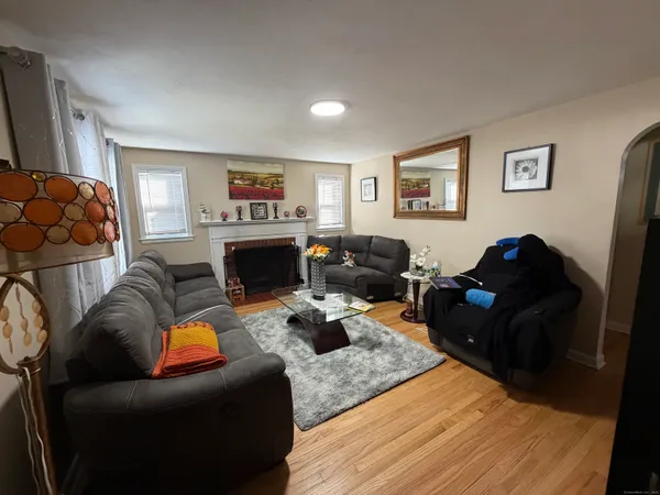 $2,500 | 128 Harlan Street, Manchester, CT 06042