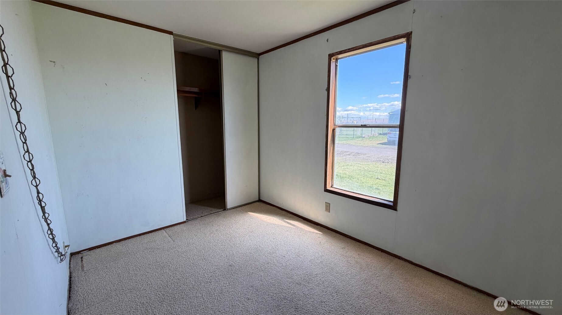 1210 2nd Street Davenport, WA 99122 - Photo 12 of 19 a view of an empty room and window