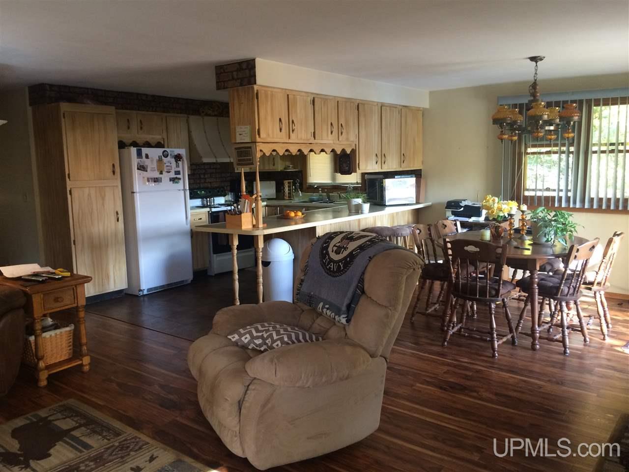 9186 Co Road Rapid River, MI 49878 - Photo 11 of 36