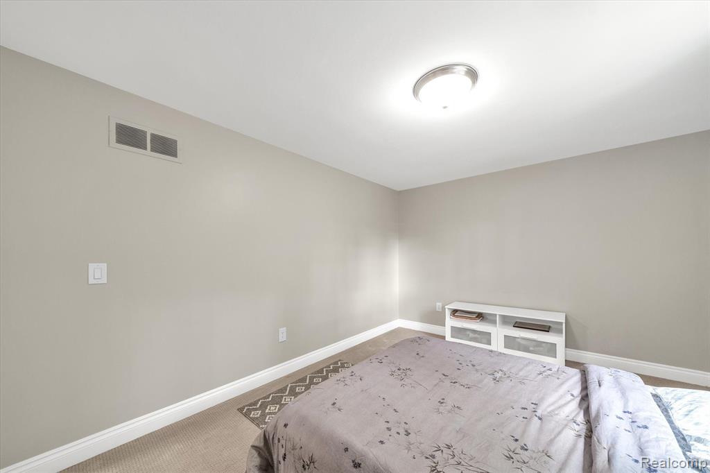 2147 Hickory Leaf Court North Rochester, MI 48309 - Photo 44 of 69