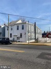 $1,200 | 218-220 South Broadway, Unit 3, Gloucester City, NJ 08030