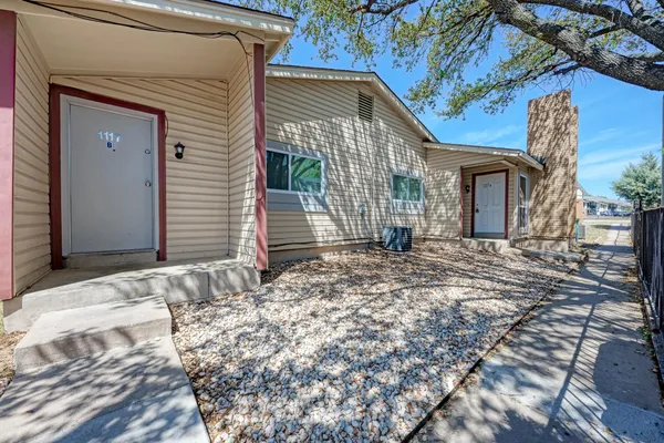 $1,800 | 1117 West Rundberg Lane, Unit A, Austin, TX 78758