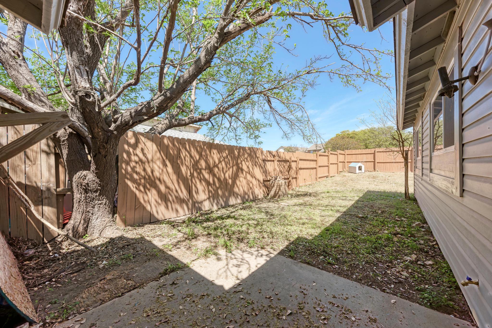 1117 West Rundberg Lane, Unit A Austin, TX 78758 - Photo 25 of 31 View of fenced backyard