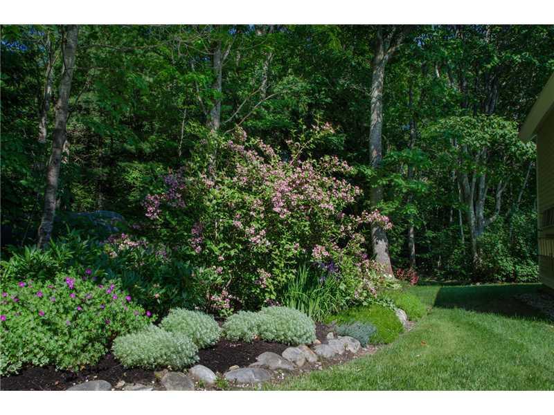 6 Fox Run Road Cumberland, ME 04021 - Photo 5 of 32 Yard/Garden.