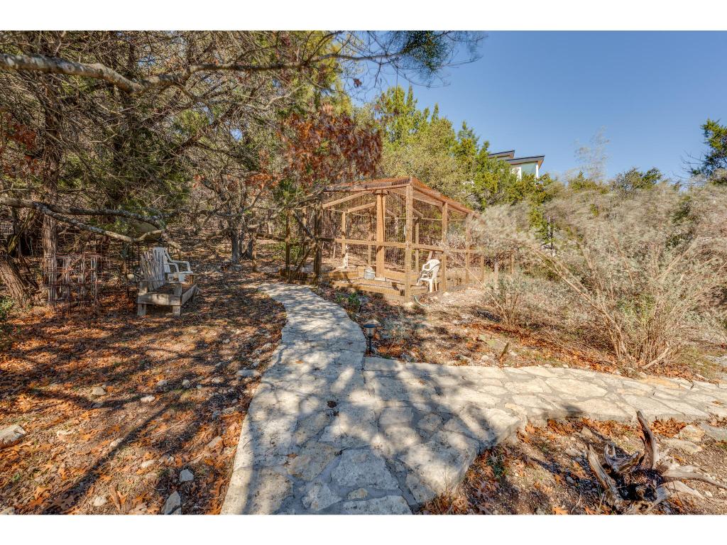 1602 Wild Basin Ledge Austin, TX 78746 - Photo 37 of 40 View of yard