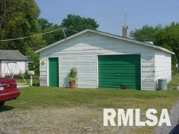 110 3rd Street Ina, IL 62846 - Photo 2 of 2