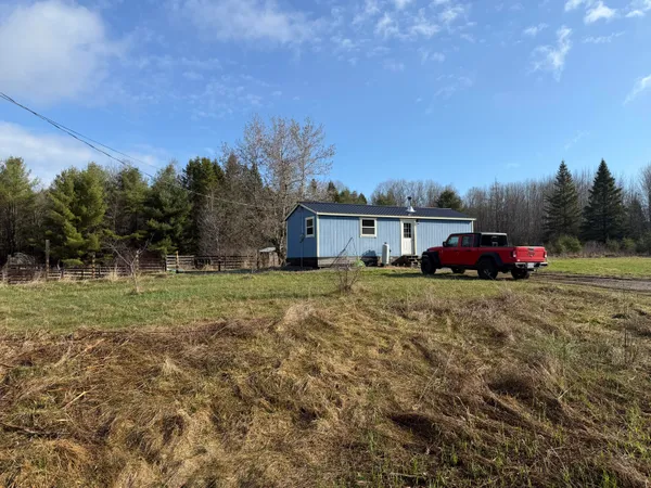 $89,000 | 946 Main Street, Springfield, ME 04487