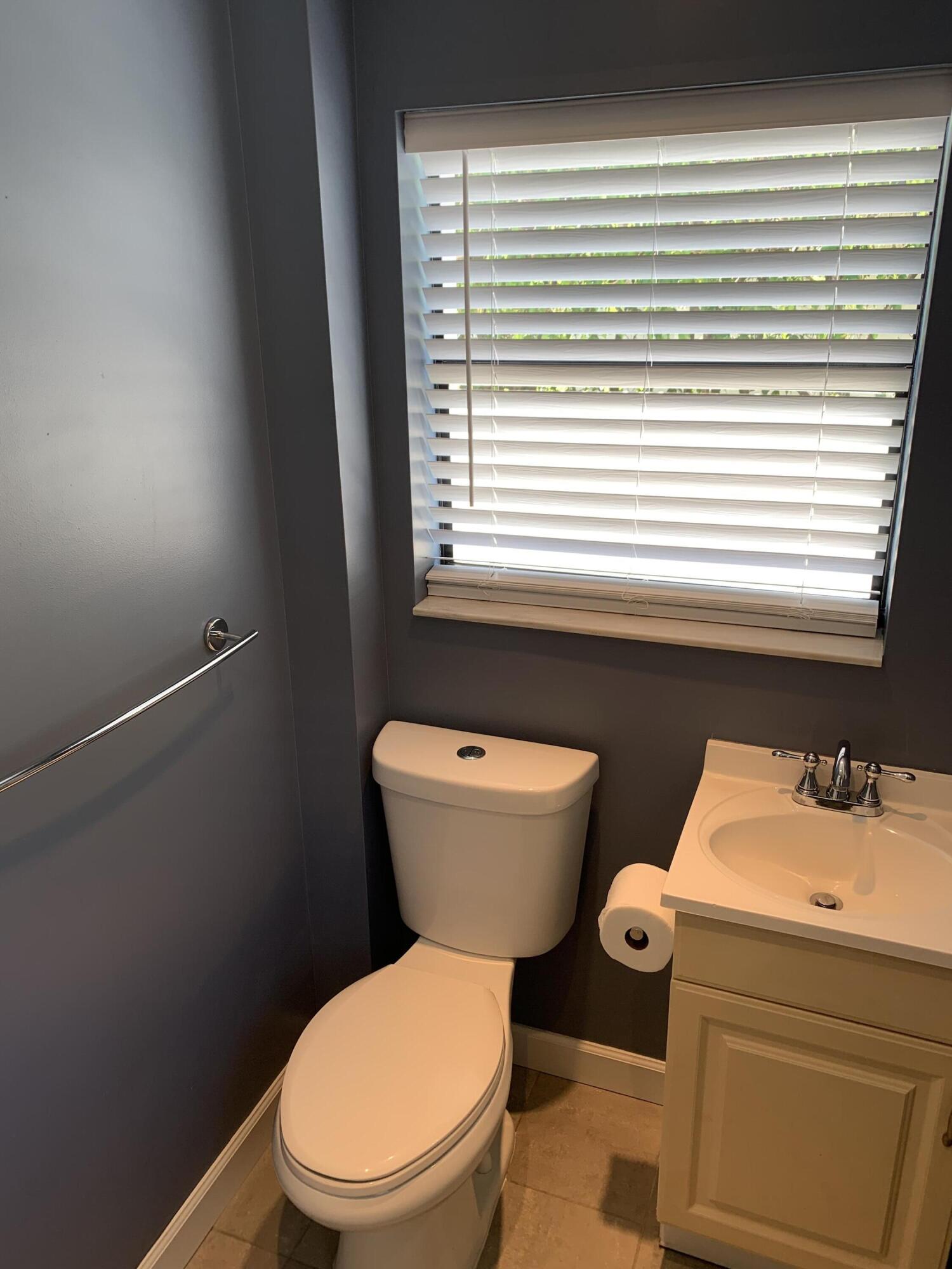 3405 Dover Road Pompano Beach, FL 33062 - Photo 13 of 19 IMG_0228