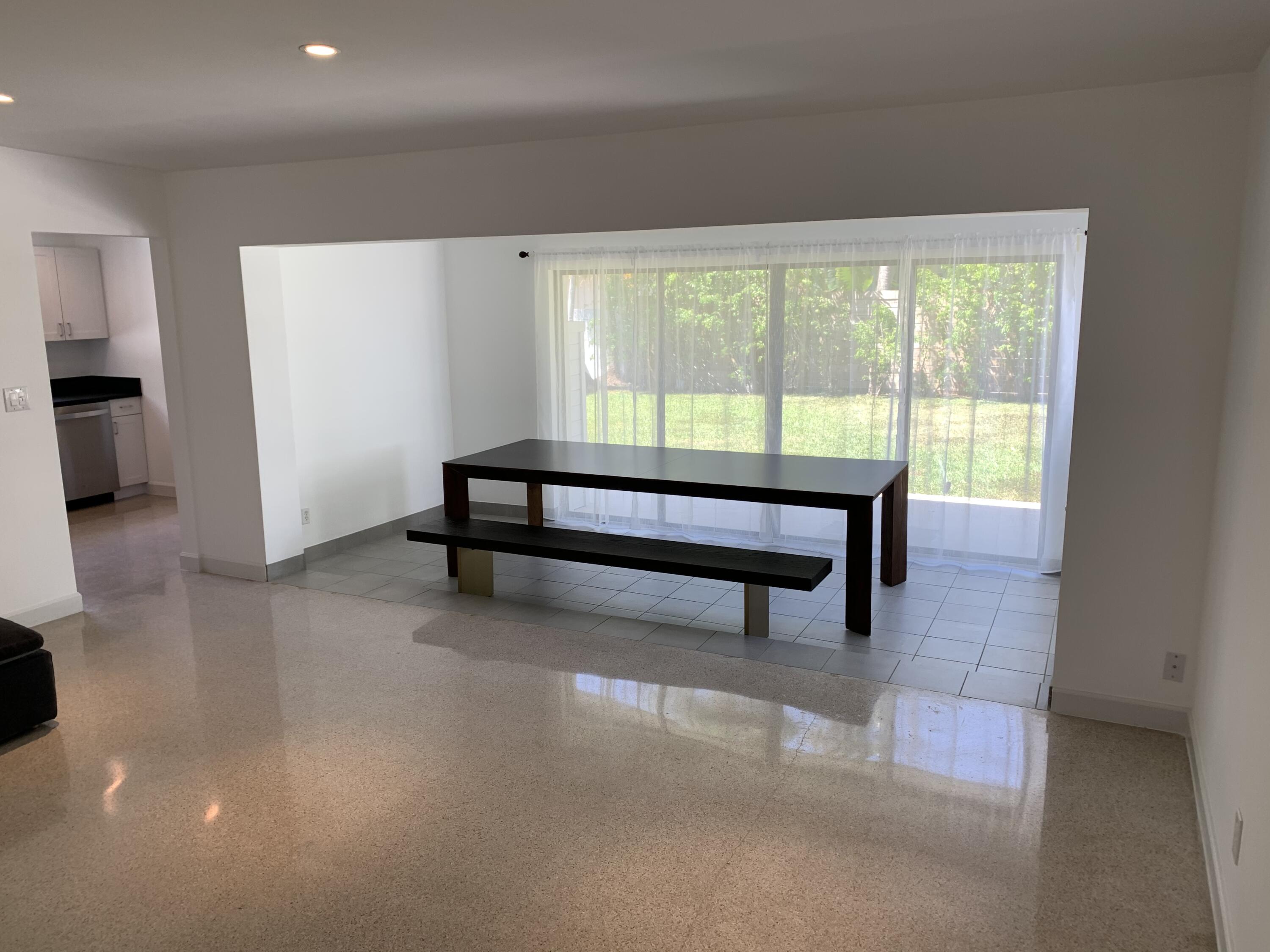 3405 Dover Road Pompano Beach, FL 33062 - Photo 10 of 19 IMG_0230