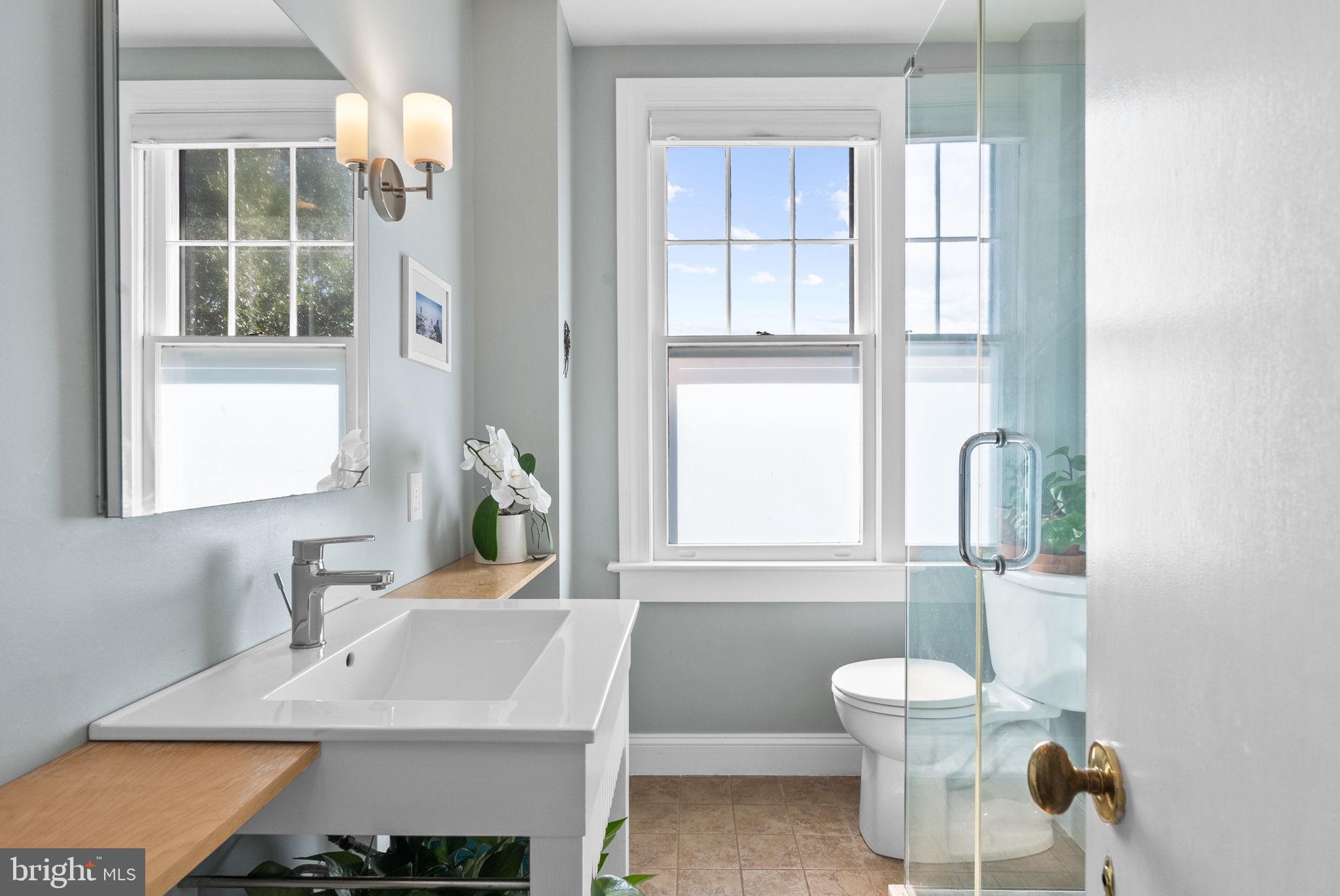 3217 Reservoir Road Northwest Washington, DC 20007 - Photo 18 of 35 Second bathroom