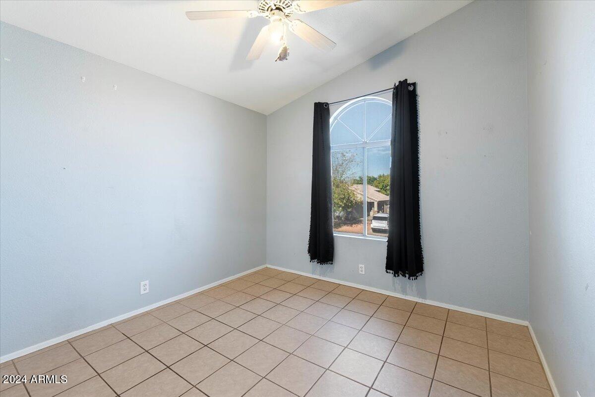 7303 West Ocotillo Road Glendale, AZ 85303 - Photo 14 of 23 21-72788225