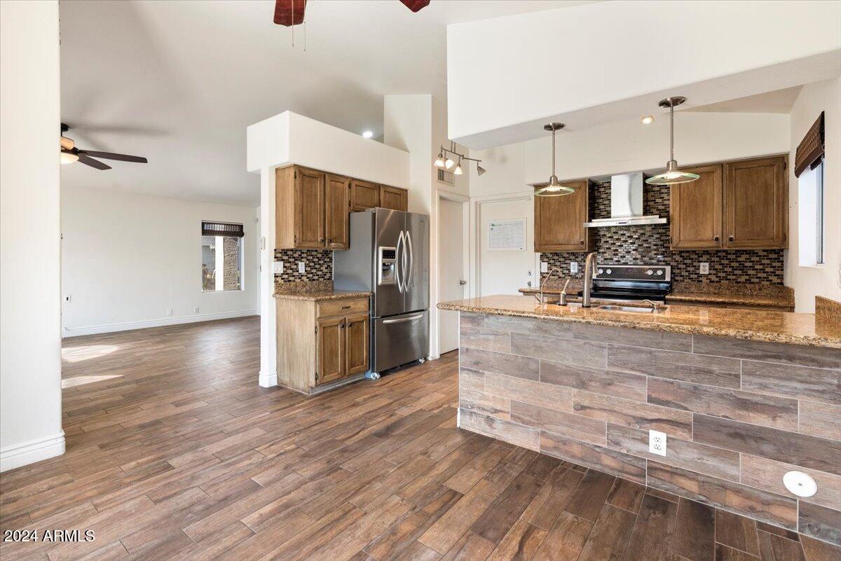 7303 West Ocotillo Road Glendale, AZ 85303 - Photo 7 of 23 12-72788297
