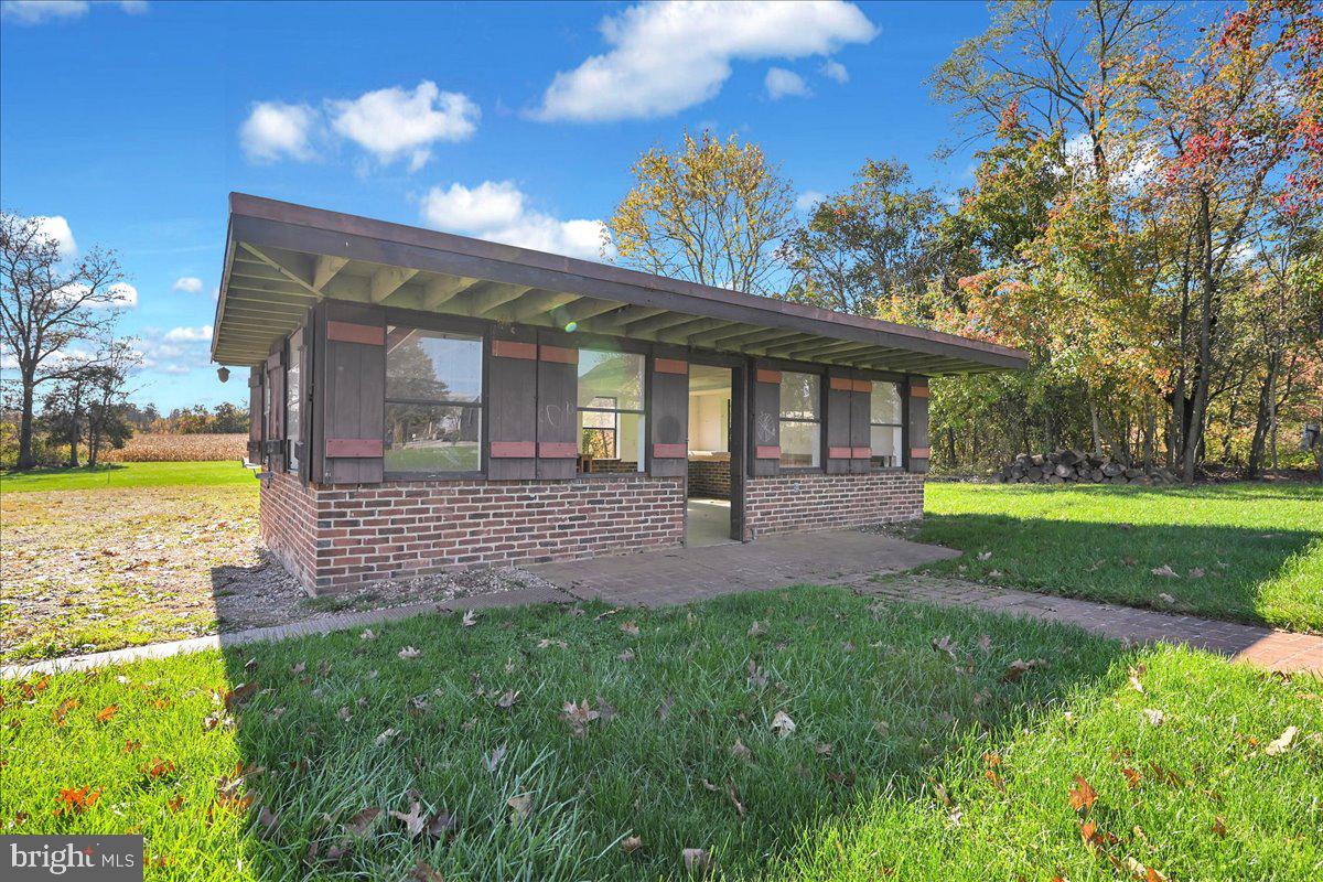 4605 York Road New Oxford, PA 17350 - Photo 44 of 66