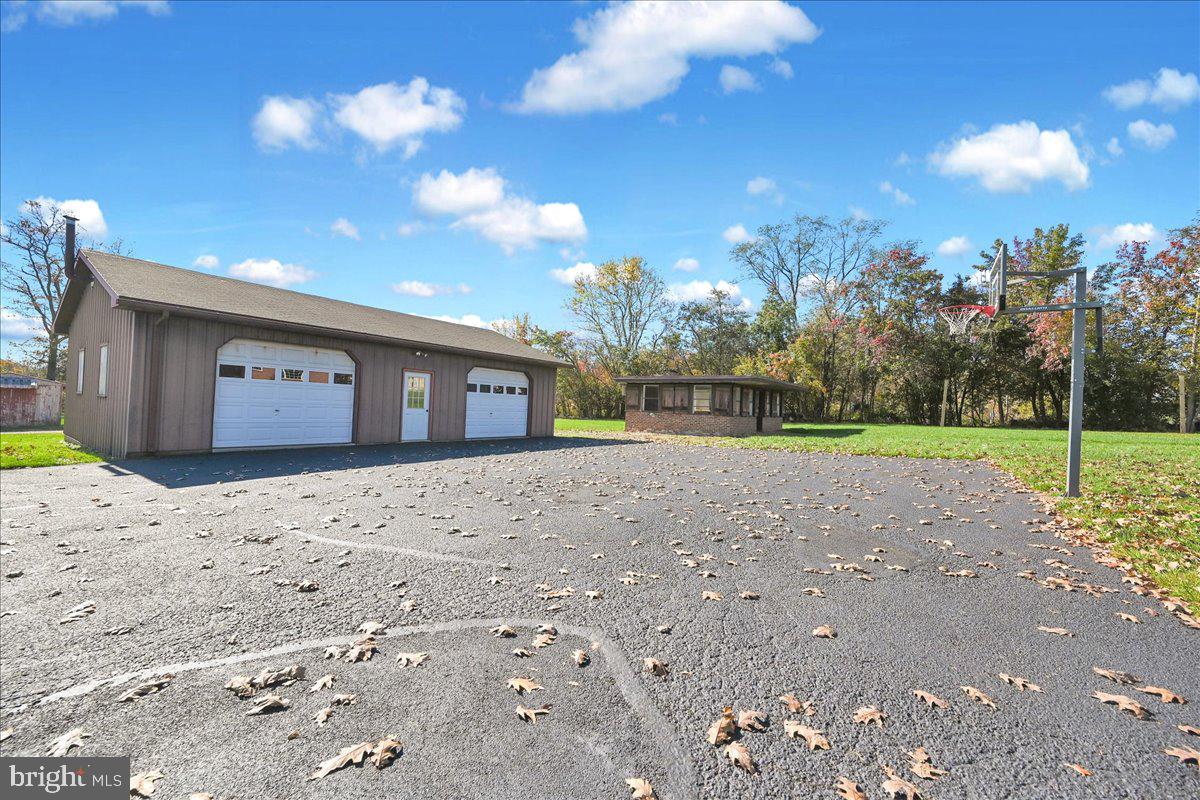 4605 York Road New Oxford, PA 17350 - Photo 46 of 66