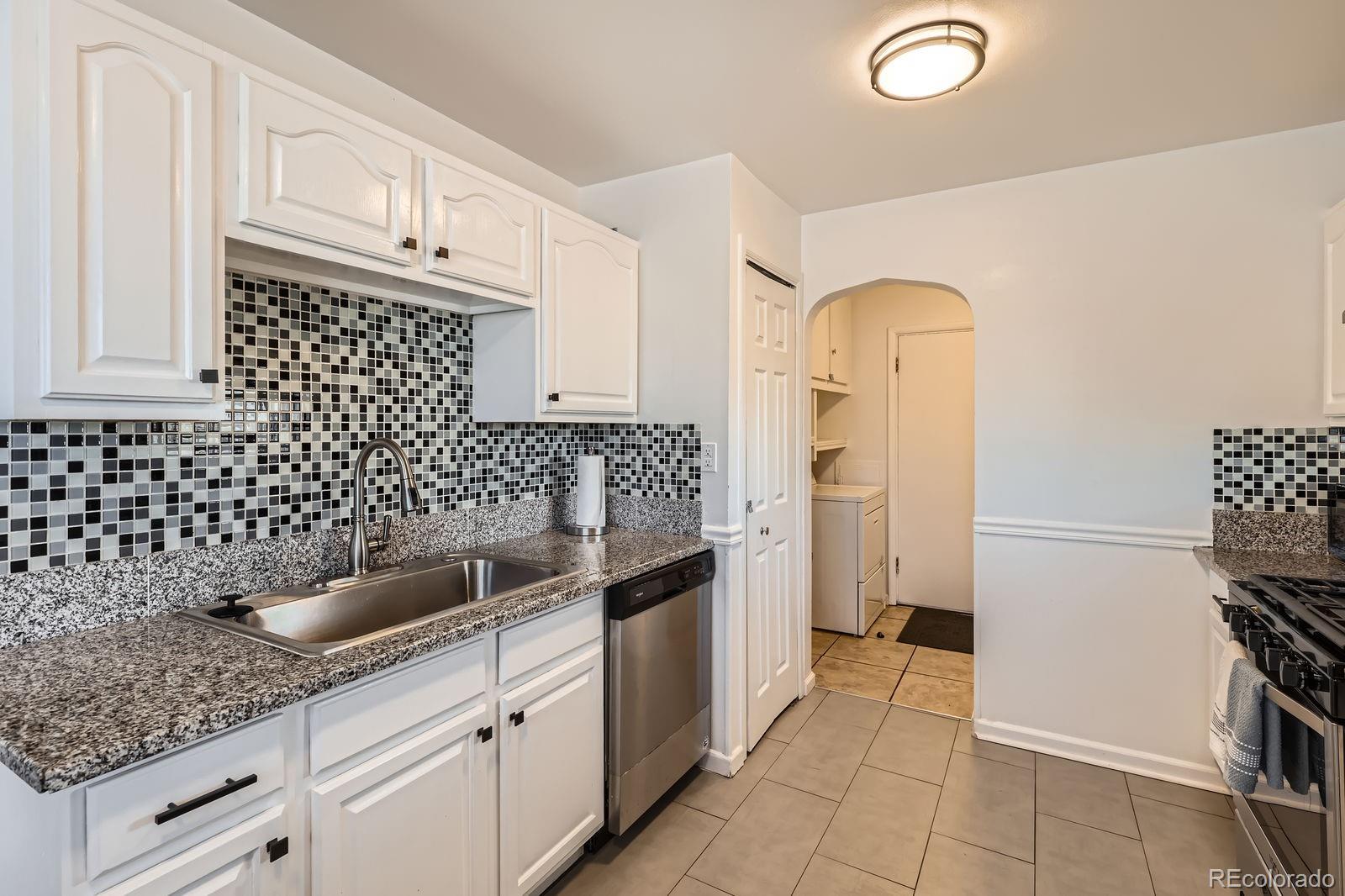 5295 Perry Street Denver, CO 80212 - Photo 6 of 24