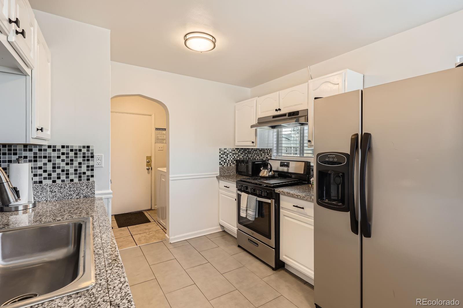 5295 Perry Street Denver, CO 80212 - Photo 8 of 24