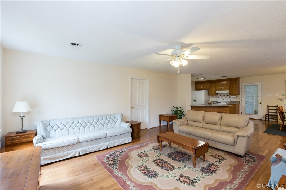 4619 Bell Road Powhatan, VA 23139 - Photo 8 of 29 Gallery Image 8