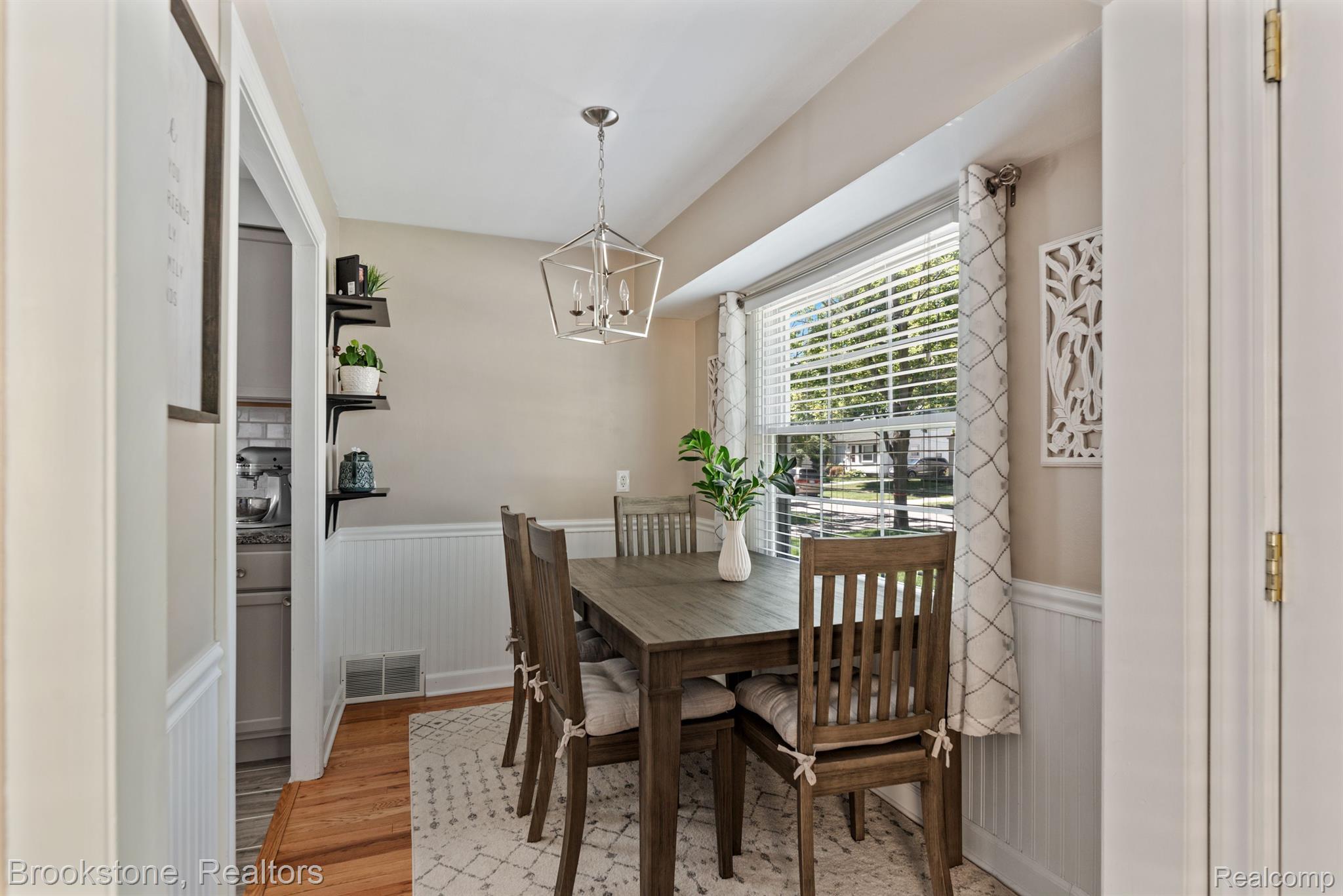 1474 Oakley Road Clawson, MI 48017 - Photo 8 of 29 Gallery Image 8