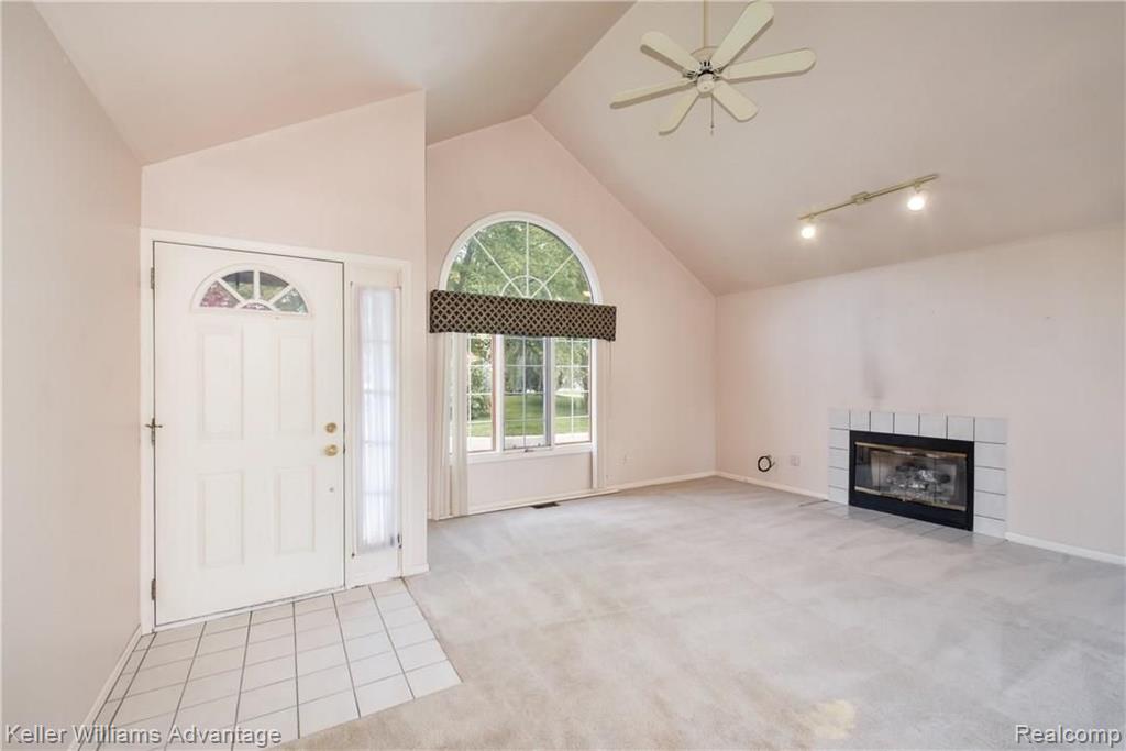 3279 Fairgrove Terrace Rochester Hills, MI 48309 - Photo 5 of 40