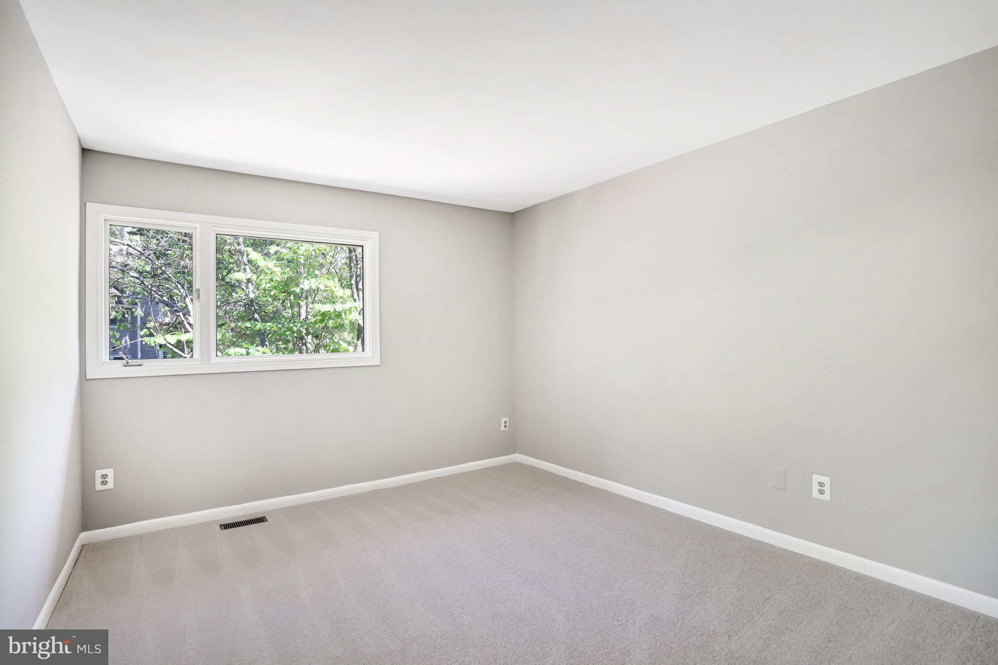 1953 Lakeport Way Reston, VA 20191 - Photo 37 of 59 3rd bedroom