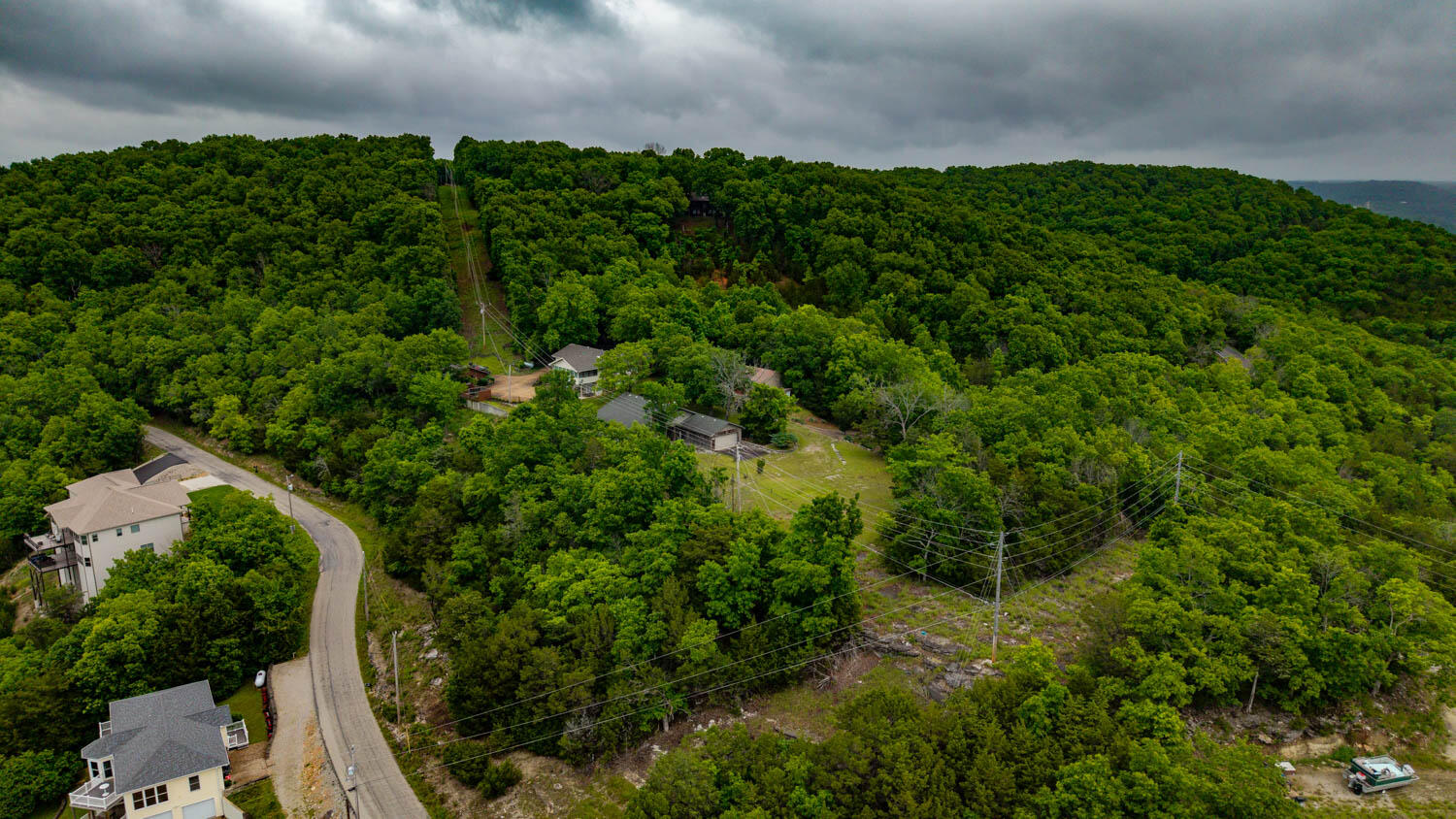 15 Aspen Road Galena, MO 65656 - Photo 41 of 46 Fixer upper on 2.79 acres with a lake vi