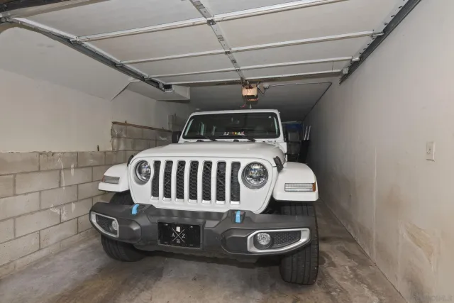 a view of utility room