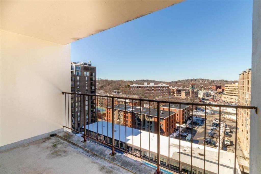 33 Pond Avenue, Unit 1106 Brookline, MA 02445 - Photo 20 of 28