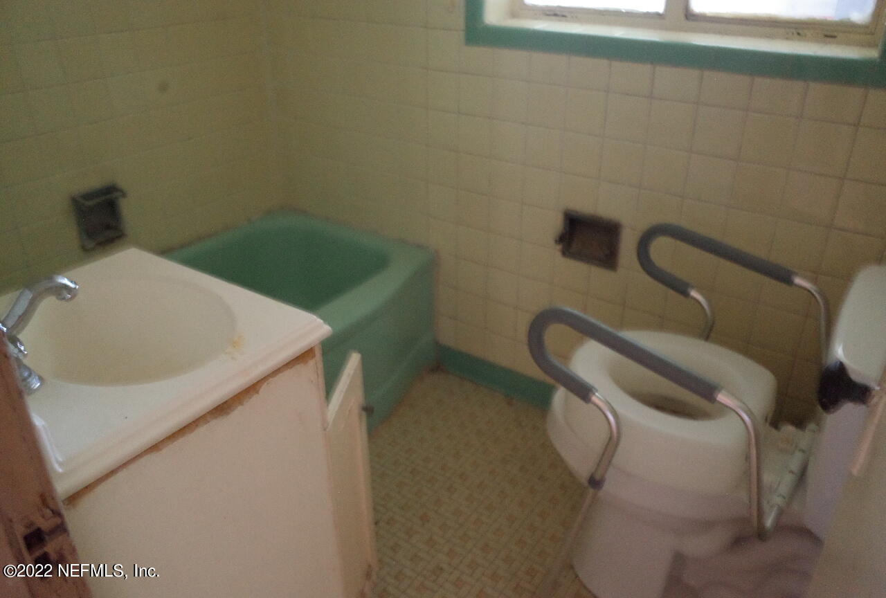 431 Brunswick Road Jacksonville, FL 32216 - Photo 8 of 11 R0065463