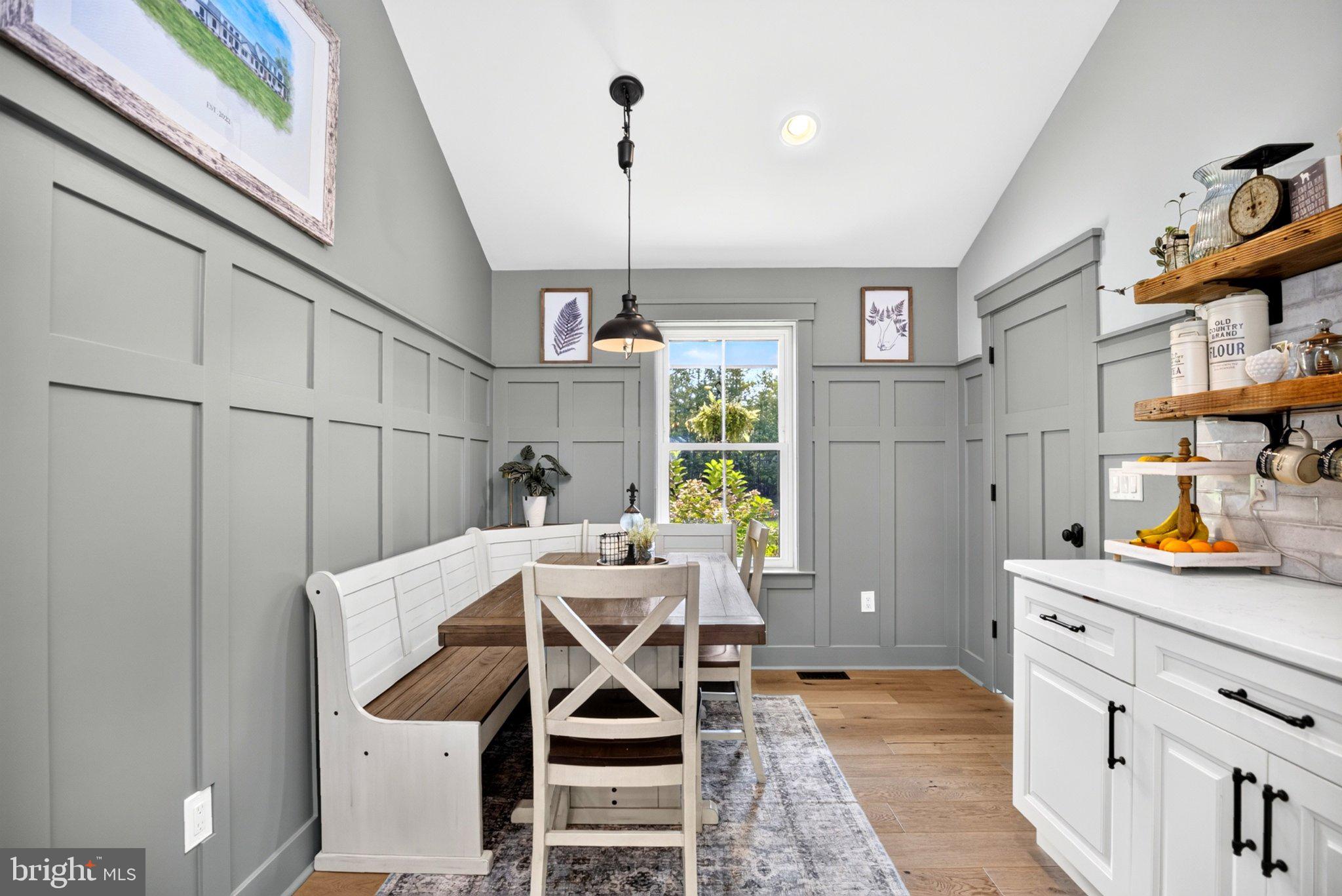 57 Island Road Monroeville, NJ 08343 - Photo 21 of 82 Charming dining nook with modern flair.
