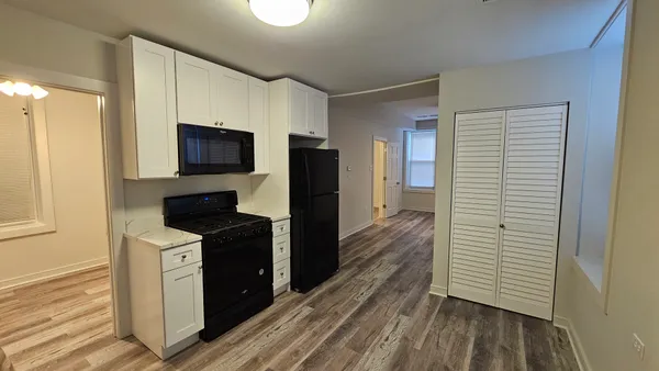 $1,550 | 2216 West 21st Place, Unit 1R, Chicago, IL 60608