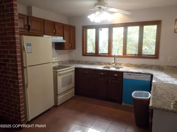 $419,000 | 1241 Scotrun Drive, Scotrun, PA 18355