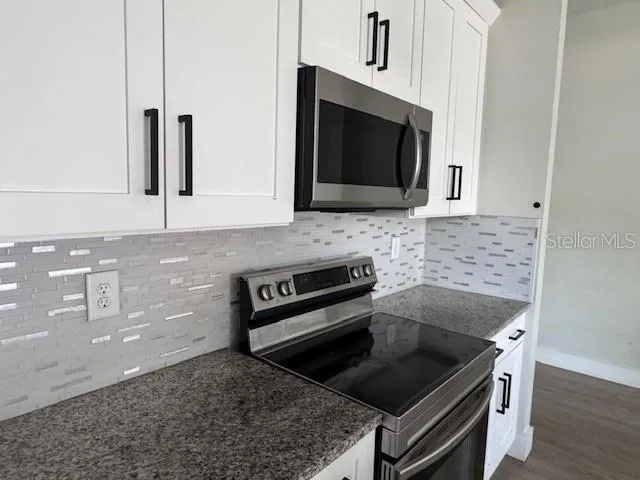 $2,950 | 2061 19th Avenue Southwest, Largo, FL 33774