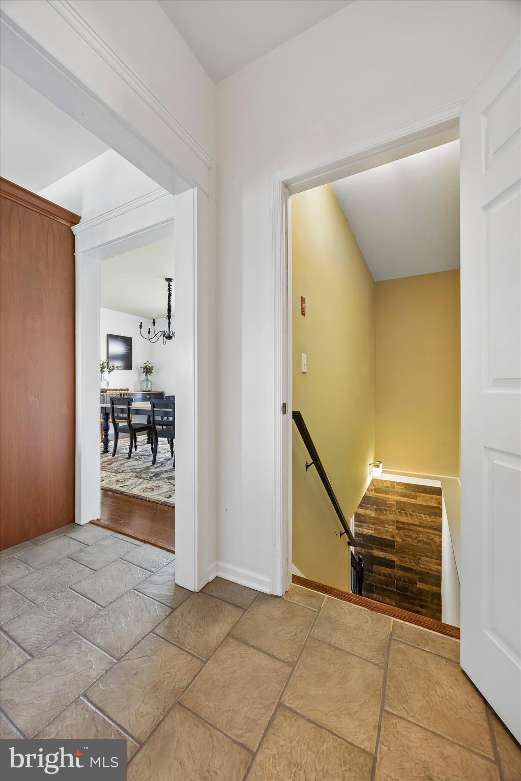 706 Kings Highway Mannington, NJ 08079 - Photo 28 of 35 a view of hallway with livingroom