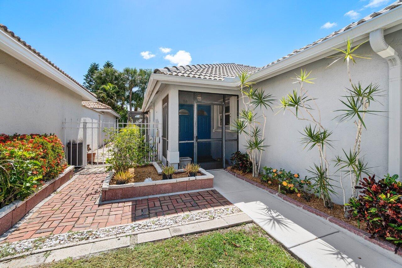 21270 Sawmill Court Boca Raton, FL 33498 - Photo 4 of 32 004-21270SawmillCourt-BocaRaton-FL-33498