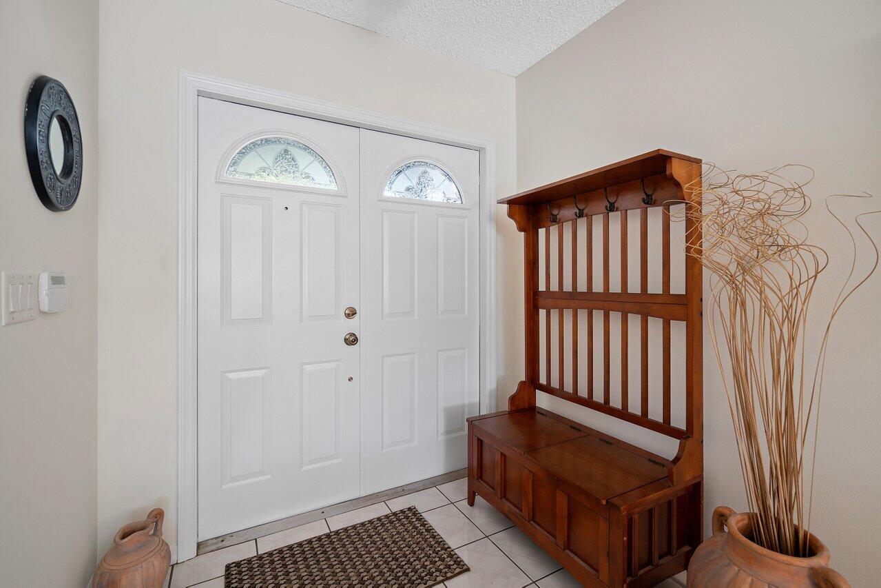 21270 Sawmill Court Boca Raton, FL 33498 - Photo 5 of 32 005-21270SawmillCourt-BocaRaton-FL-33498