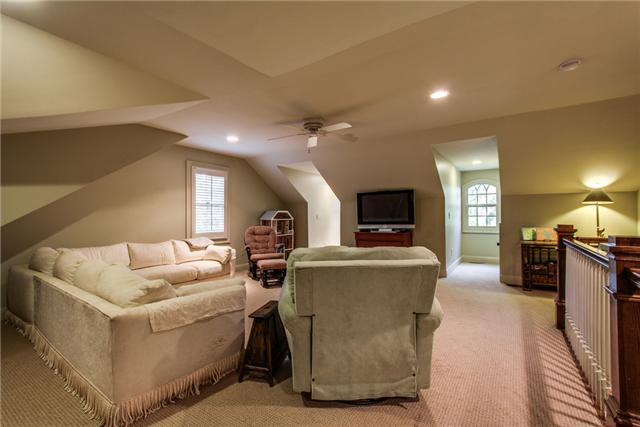 123 Page Road Nashville, TN 37205 - Photo 18 of 20 A large gathering room is located upstairs and is perfect for friends and family to relax and hang out!
