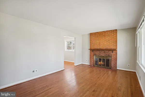 $3,250 | 4107 Javins Drive, Alexandria, VA 22310