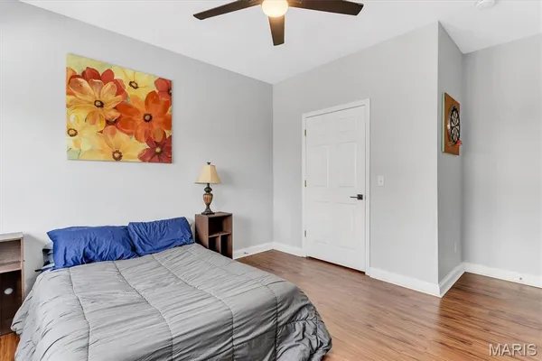 $157,500 | 1236 Garden Cir Drive, Unit M, St. Louis, MO 63125