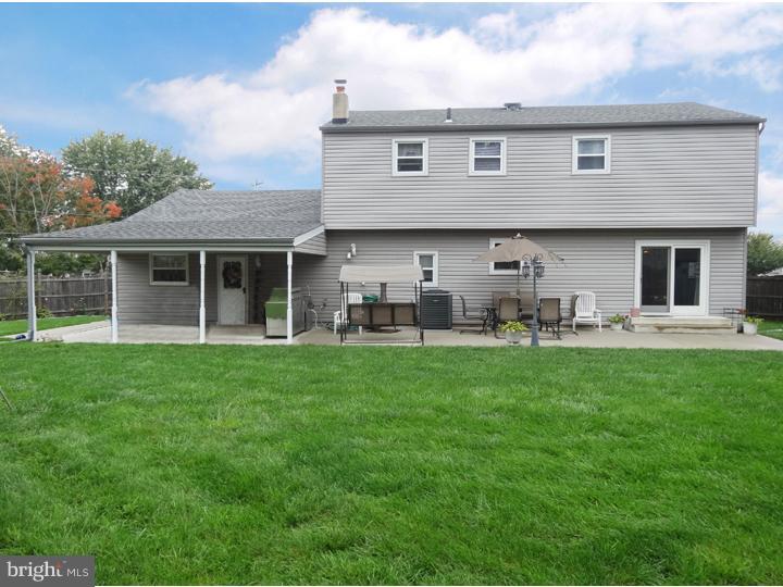 915 Roberts Road Warminster, PA 18974 - Photo 21 of 21 Back Yard