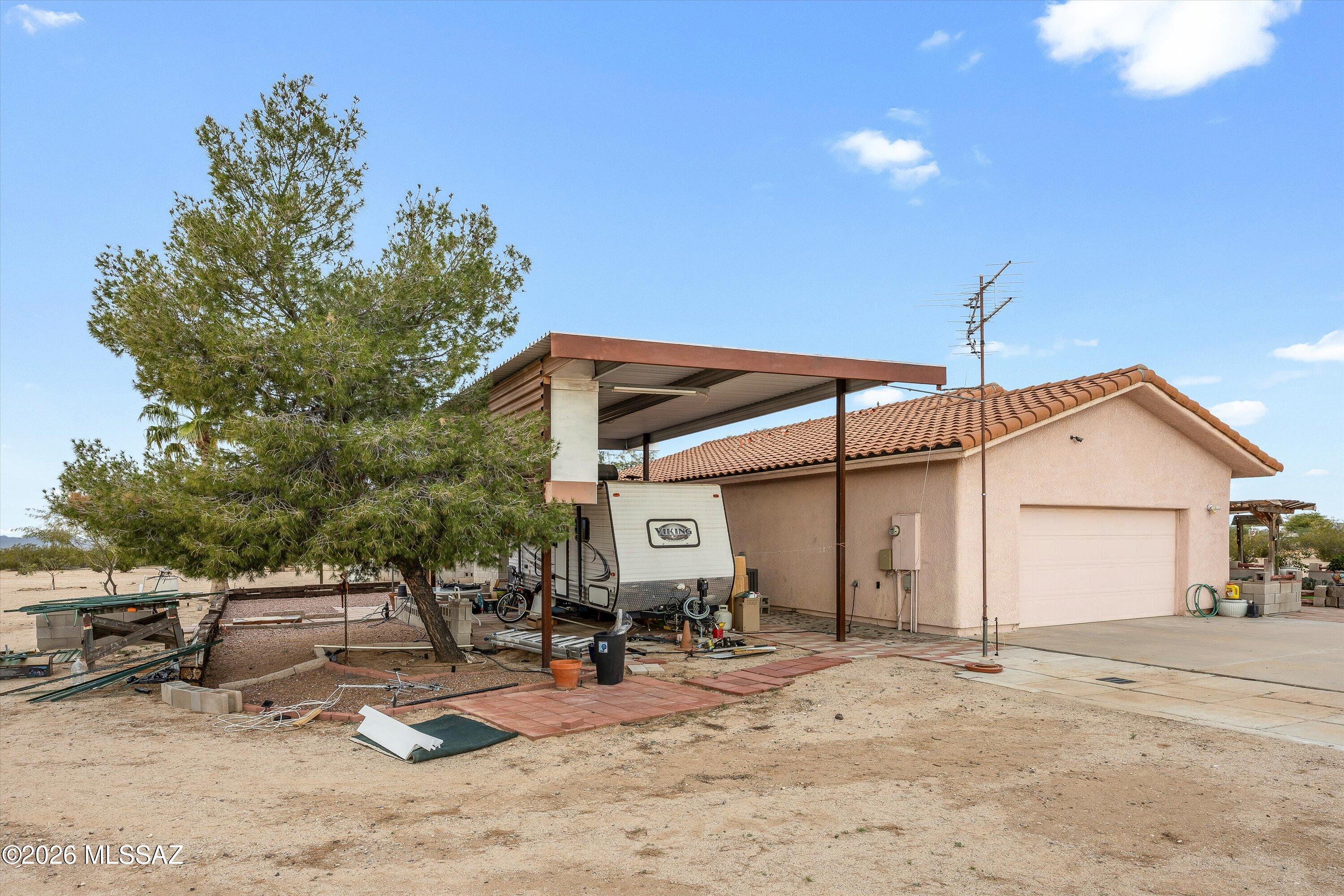30239 East Little Crow Road Marana, AZ 85658 - Photo 20 of 41 Covered RV storage with full hook-ups