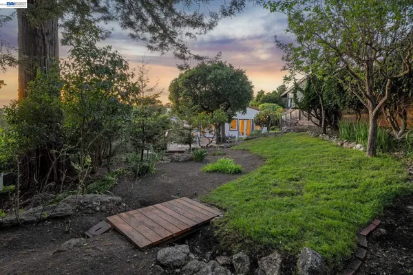 $1,349,000 | 491 Vincente Avenue, Berkeley, CA 94707