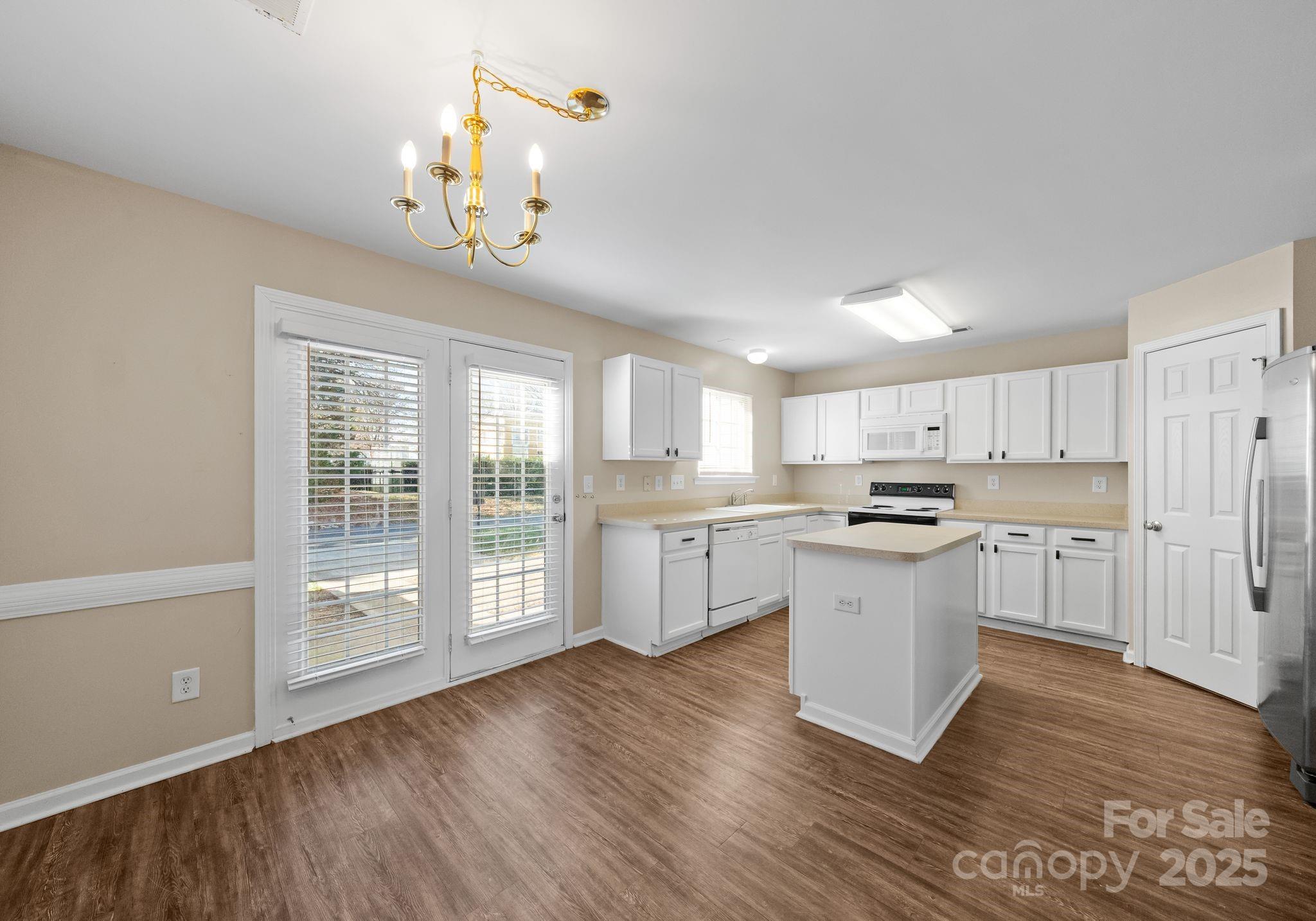 9245 Washam Potts Road Cornelius, NC 28031 - Photo 5 of 20