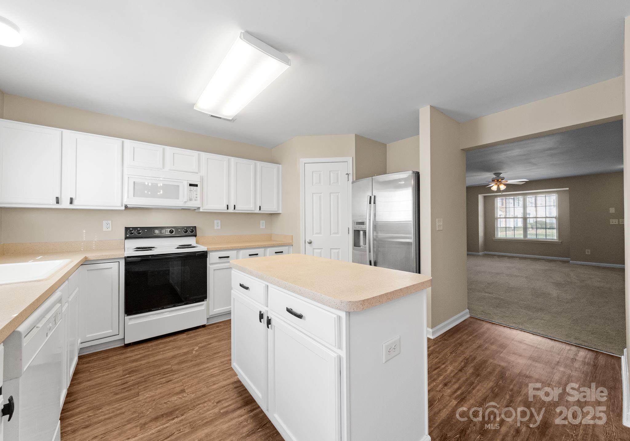 9245 Washam Potts Road Cornelius, NC 28031 - Photo 8 of 20